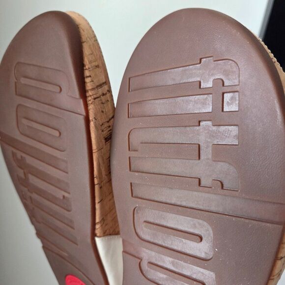 EUC FITFLOP WHITE LEATHER UPPER COMFY SLIPPERS SIZE 9 - Picture 13 of 15